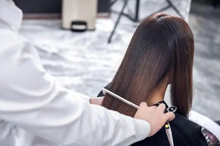 附近美发工具_美容美发连锁_北京北极光美容美发有限公司