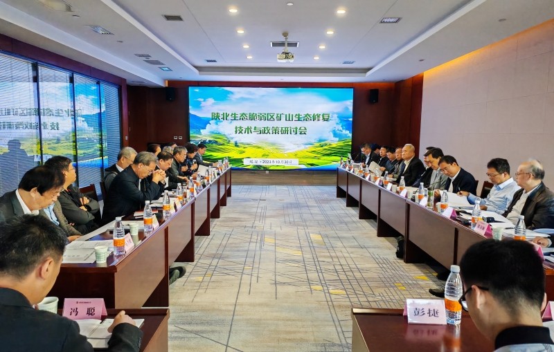 0014c999-0f6b-4c9f-9d3e-846a7bd441cc.jpg 0014c999-0f6b-4c9f-9d3e-846a7bd441cc.jpg