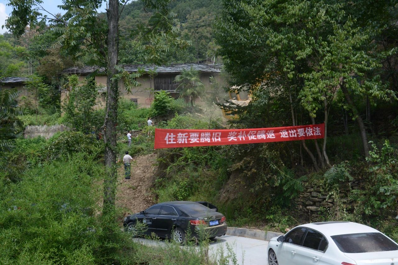 c676b81a-13ac-4fda-8421-27c07d51a775.jpg c676b81a-13ac-4fda-8421-27c07d51a775.jpg