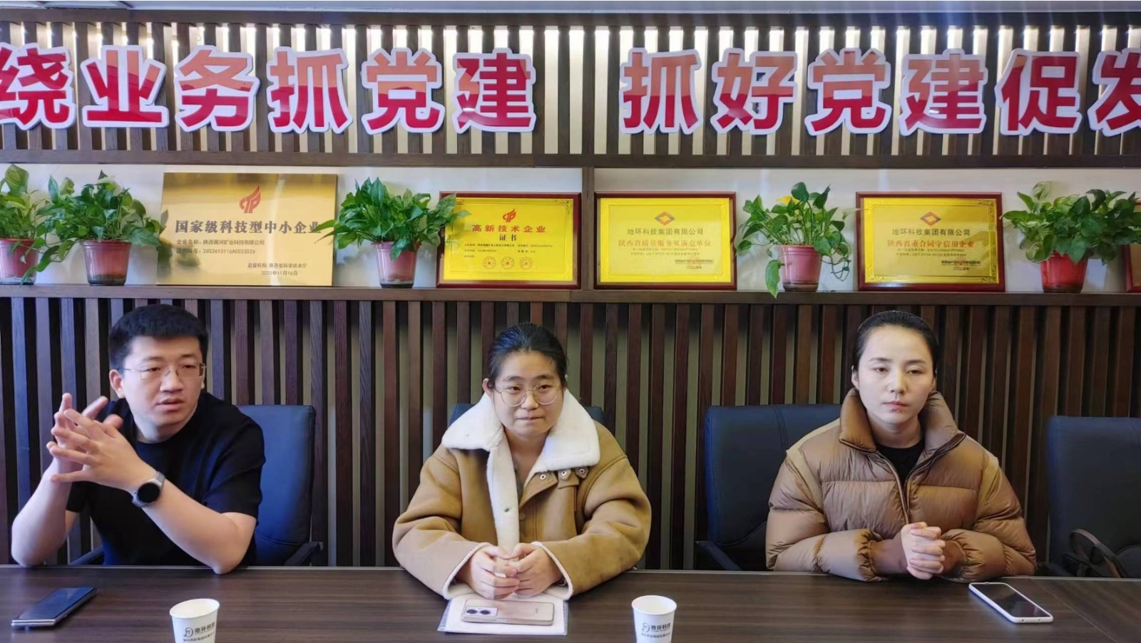 d807de34-f505-4362-bbb6-522beac33602.jpg d807de34-f505-4362-bbb6-522beac33602.jpg