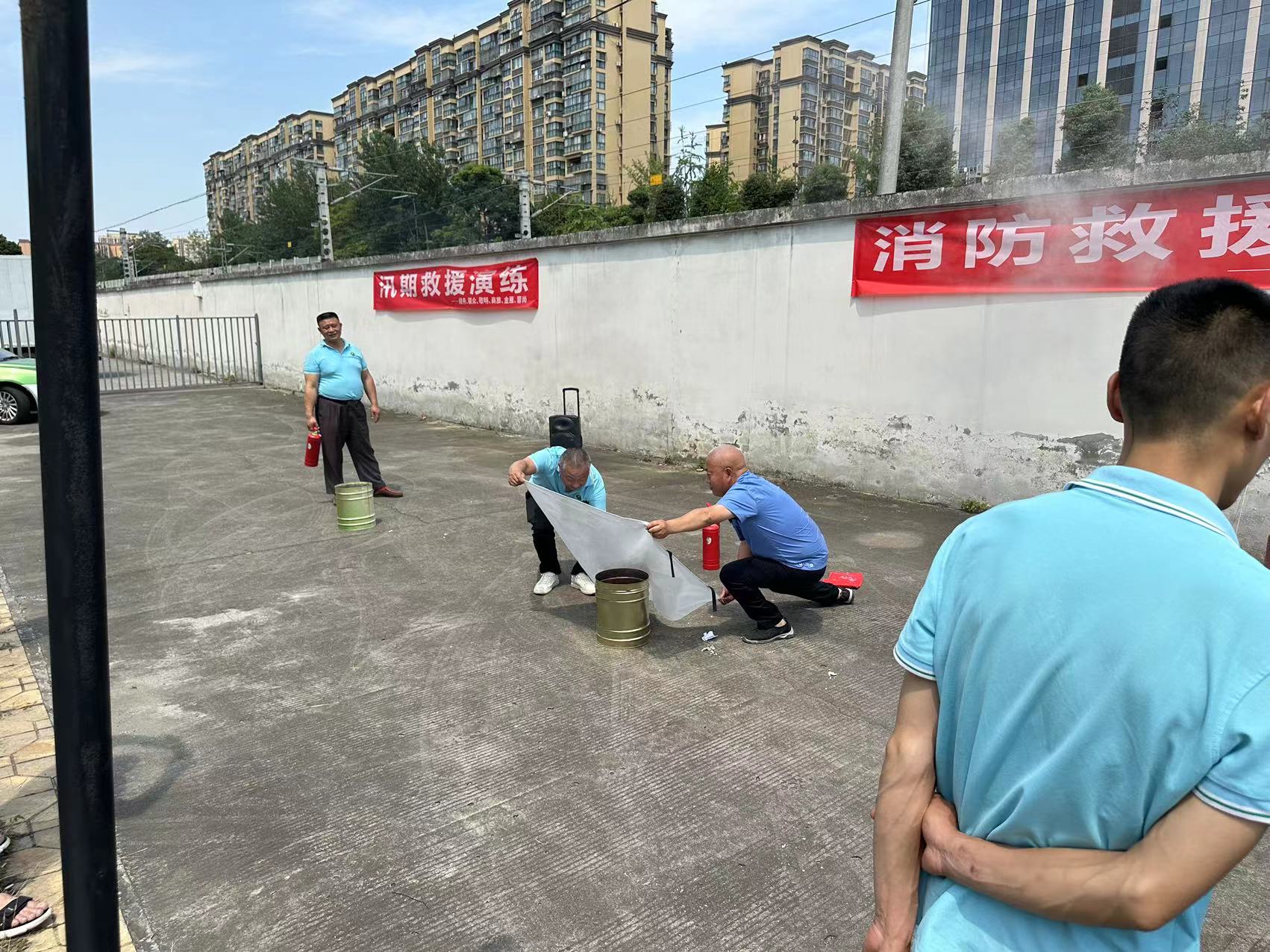 灭火1.jpg