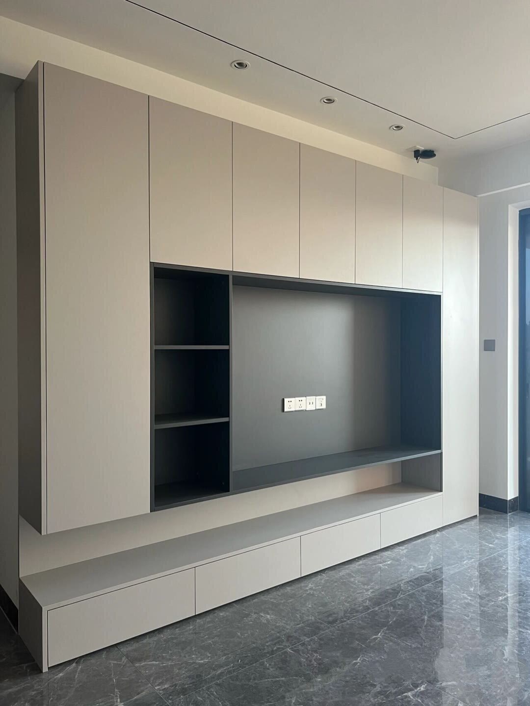 a5646f26-2dba-40d9-8d4d-59e06553fd33.jpg