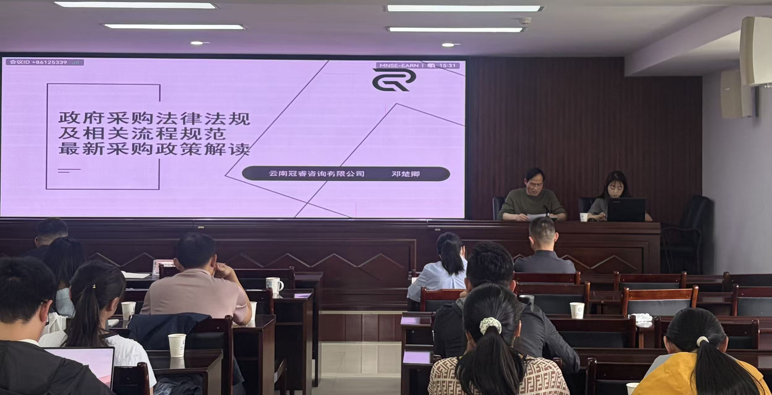 e1de185a-8f46-41b5-a957-1eba9b3ef26c.jpg