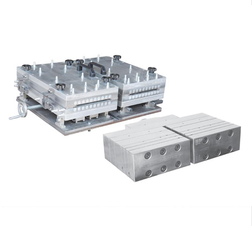 吹塑模具批发_模具网吹塑模具定制_成都明晨科技