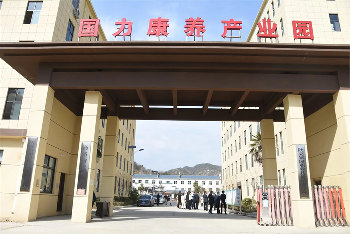 132bb925-f8bd-45b4-b528-379d64a2d52d.jpg 132bb925-f8bd-45b4-b528-379d64a2d52d.jpg